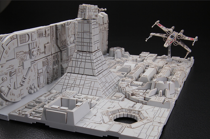Bandai Hobby Star Wars 1/144 Death Star Attack Model Kit