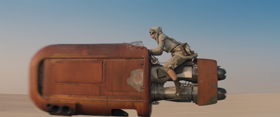 Daisy Ridley Talks Atmosphere of Episode 8 Filming