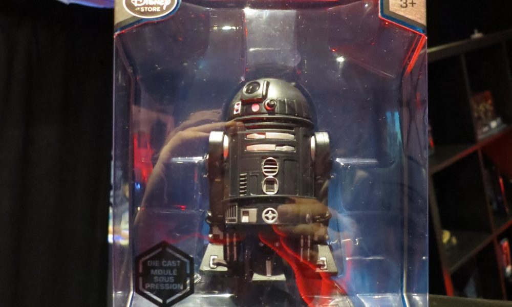 Disney Store Rogue One Elite Figures and Statue Images from Disney UK Christmas Showcase