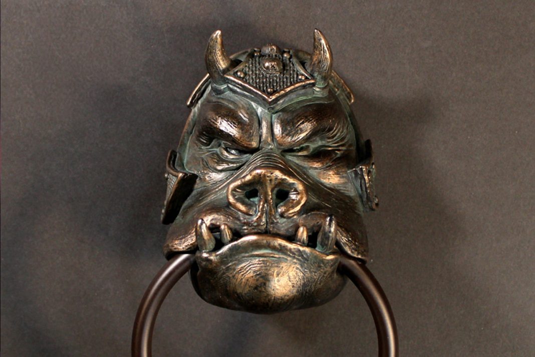 Regal Robot Gamorrean Guard Towel Ring featuring a bronze-style finish and realistic Star Wars creature sculpt.