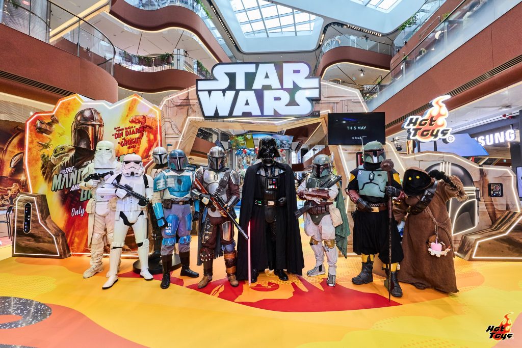 Hot Toys The Little One’s Big Galaxy Event