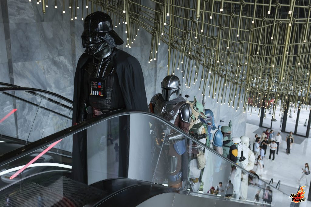 Hot Toys The Little One’s Big Galaxy Event