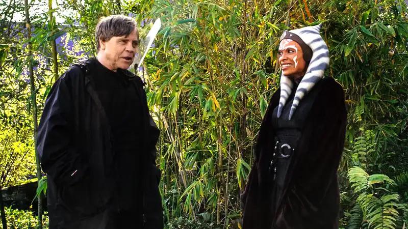 Mark Hamill as Luke Skywalker and Rosario Dawson as Ahsoka Tano on set of The Book of Boba Fett.